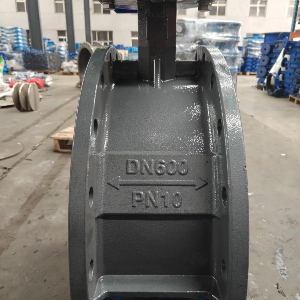 pneumatique actuated butterfly valve side view