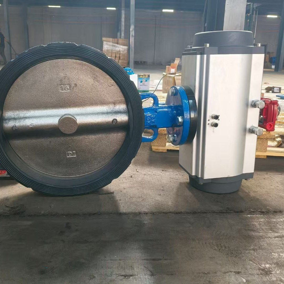 Side view of pneumatic wafer butterfly valve with actuator